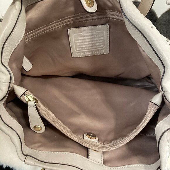 Authentic COACH cut Ashley Ivory Leather Carryall Shoulder Bag #21883 - Rare! - Picture 6 of 10
